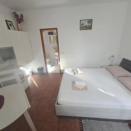 Sanja 3* Premantura