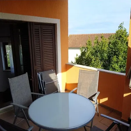 Sanja Guest house