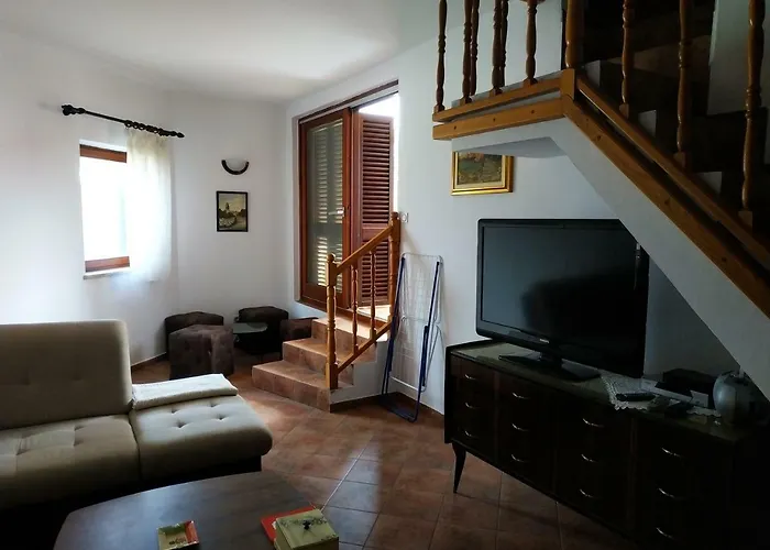 Πανσιόν Sanja Premantura