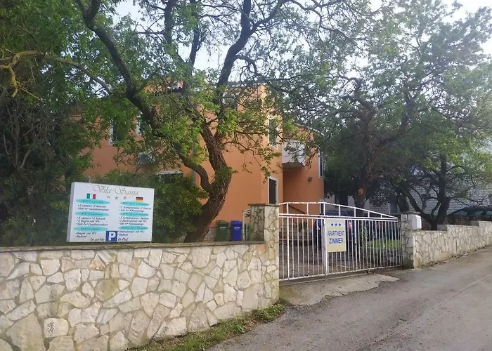 Πανσιόν Sanja 3*